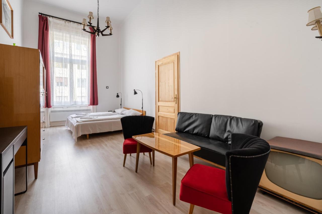 Retro Rebel Mode Apartment 布达佩斯 外观 照片