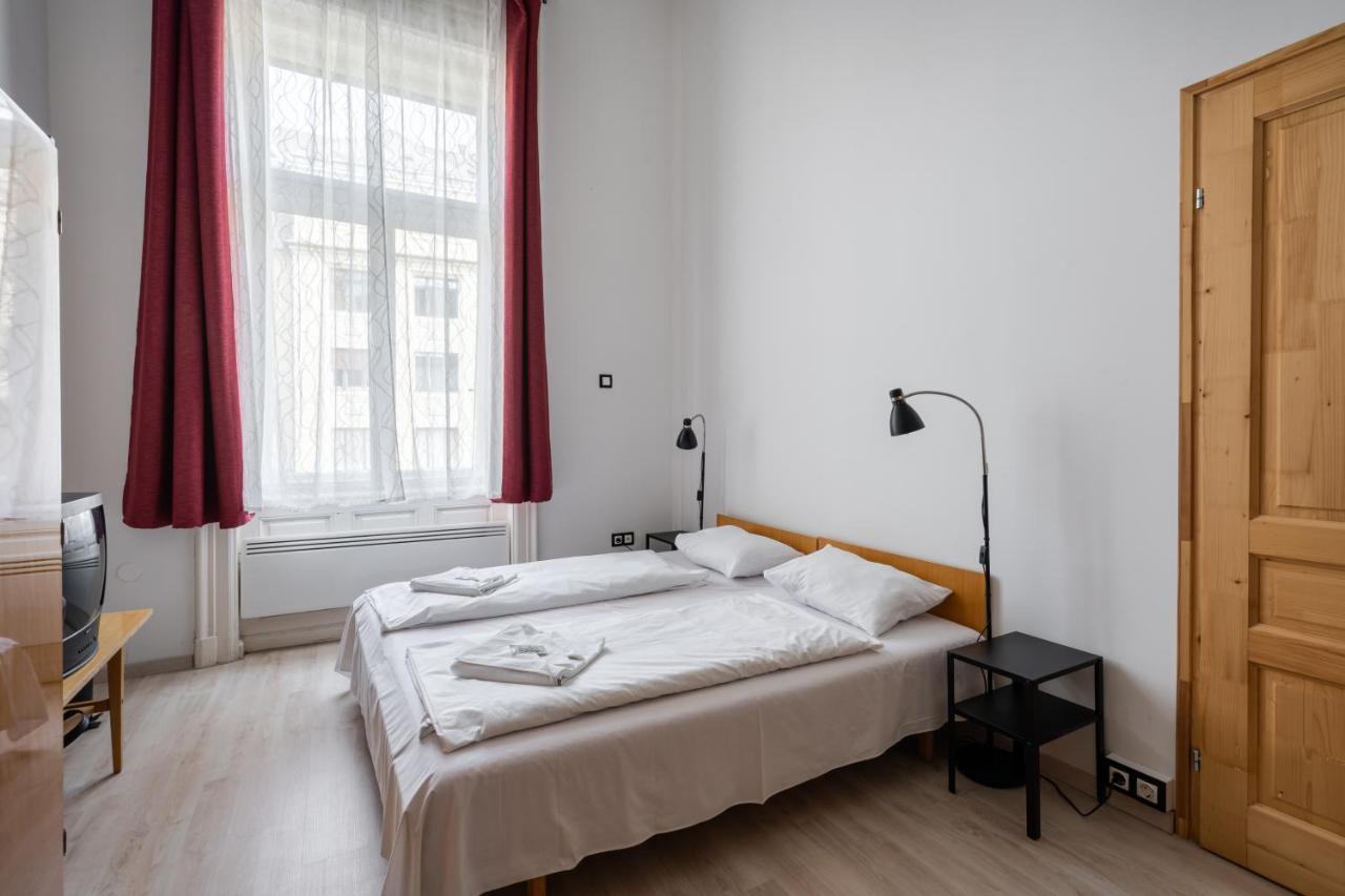 Retro Rebel Mode Apartment 布达佩斯 外观 照片