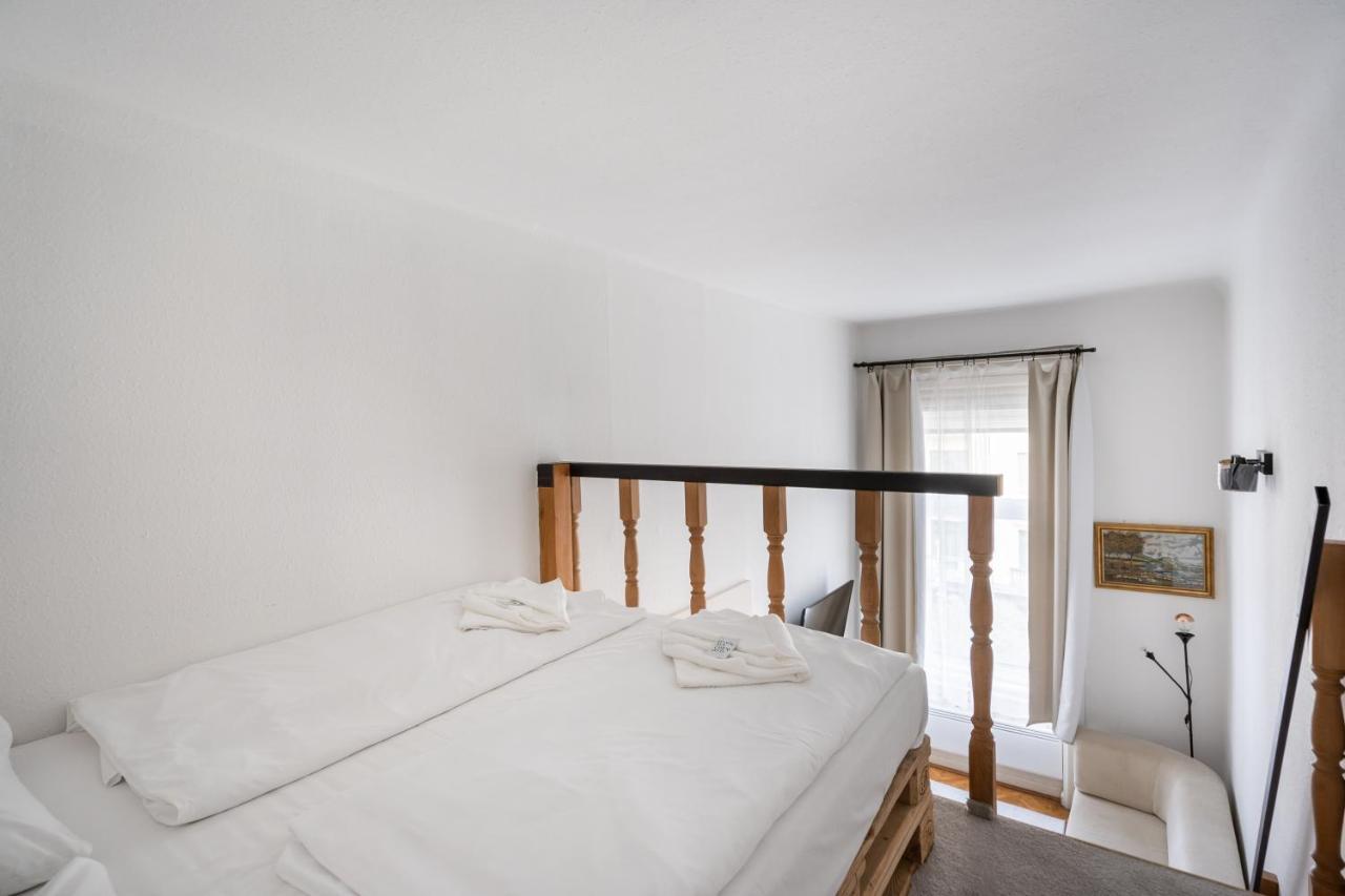 Retro Rebel Mode Apartment 布达佩斯 外观 照片